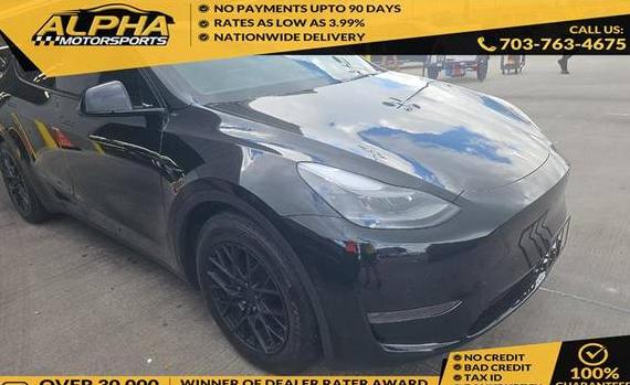 TESLA MODEL Y 2021 5YJYGDEEXMF102083 image